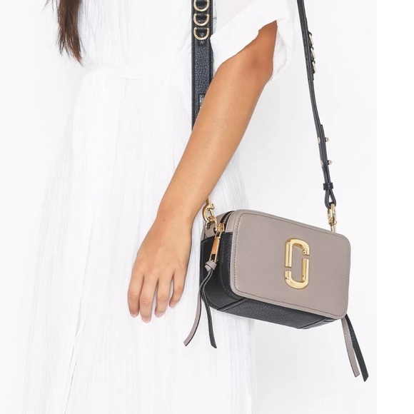 MARC JACOBS THE SOFTSHOT 21 - Picture 1 of 12